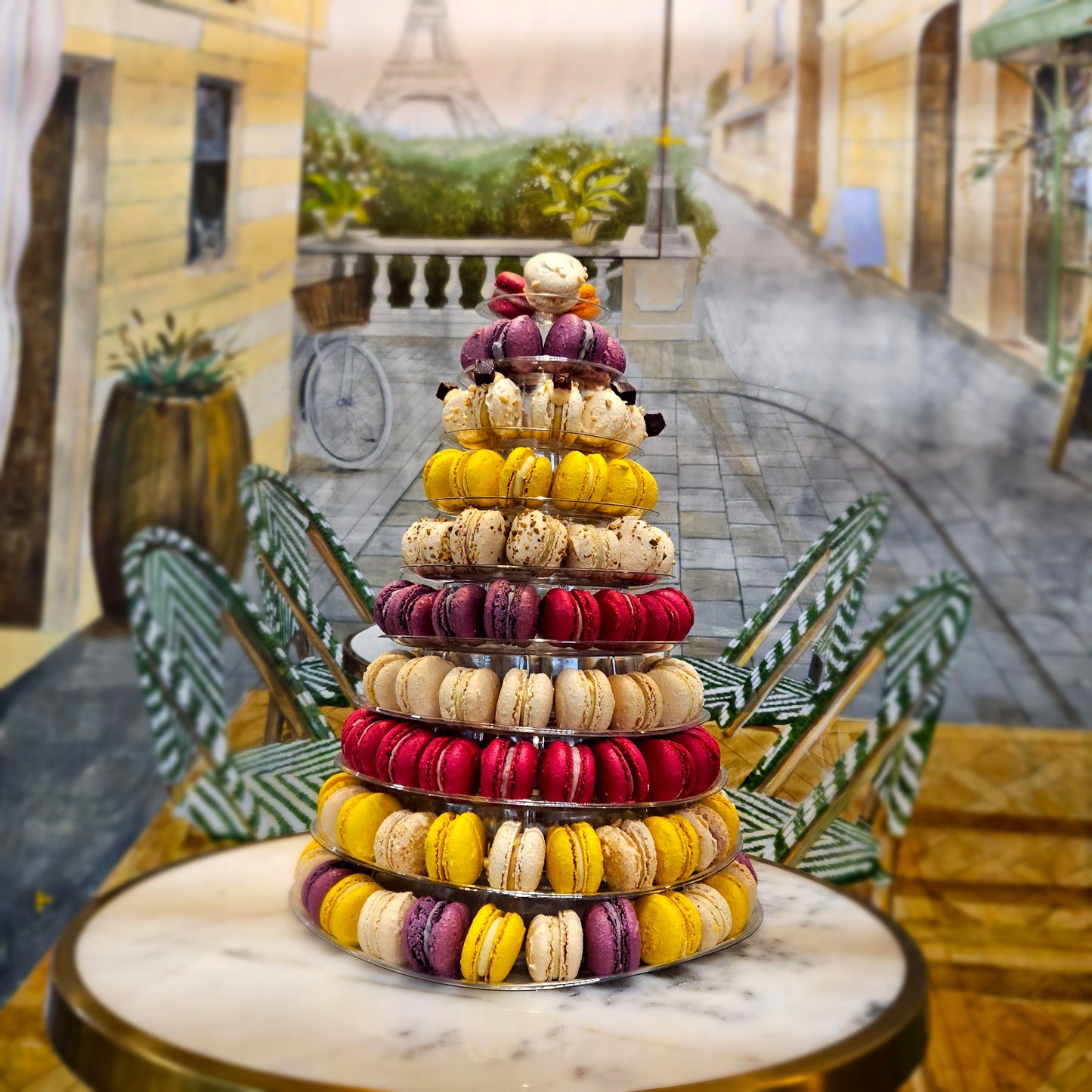 SHOW STOPPING MACARON DISPLAY 150 MACARONS
