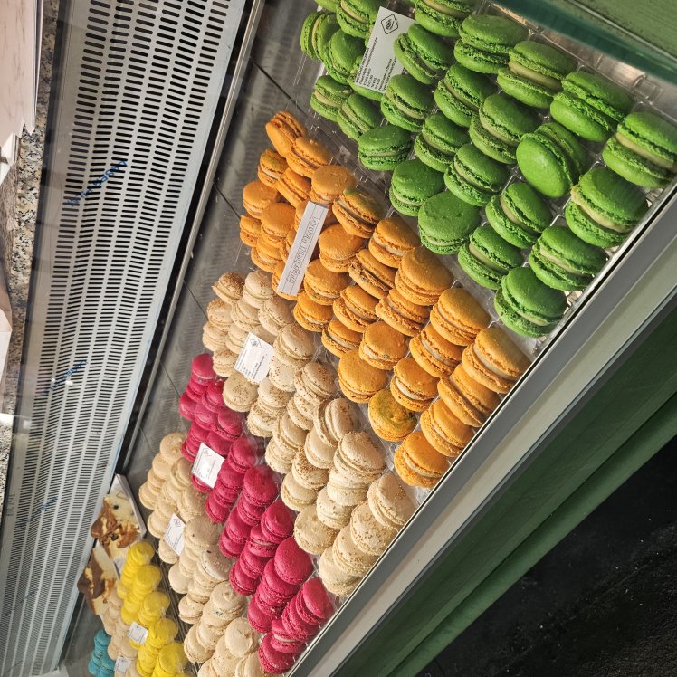 Indv Macaron